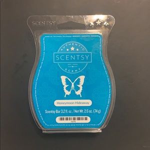 Honeymoon Hideaway Scentsy Bar